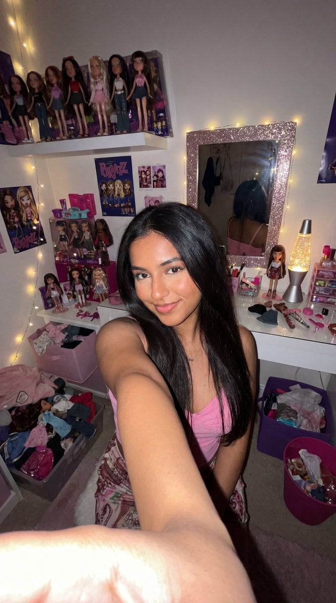 8k Ultra-Photorealistic Bratz Doll Themed Selfie