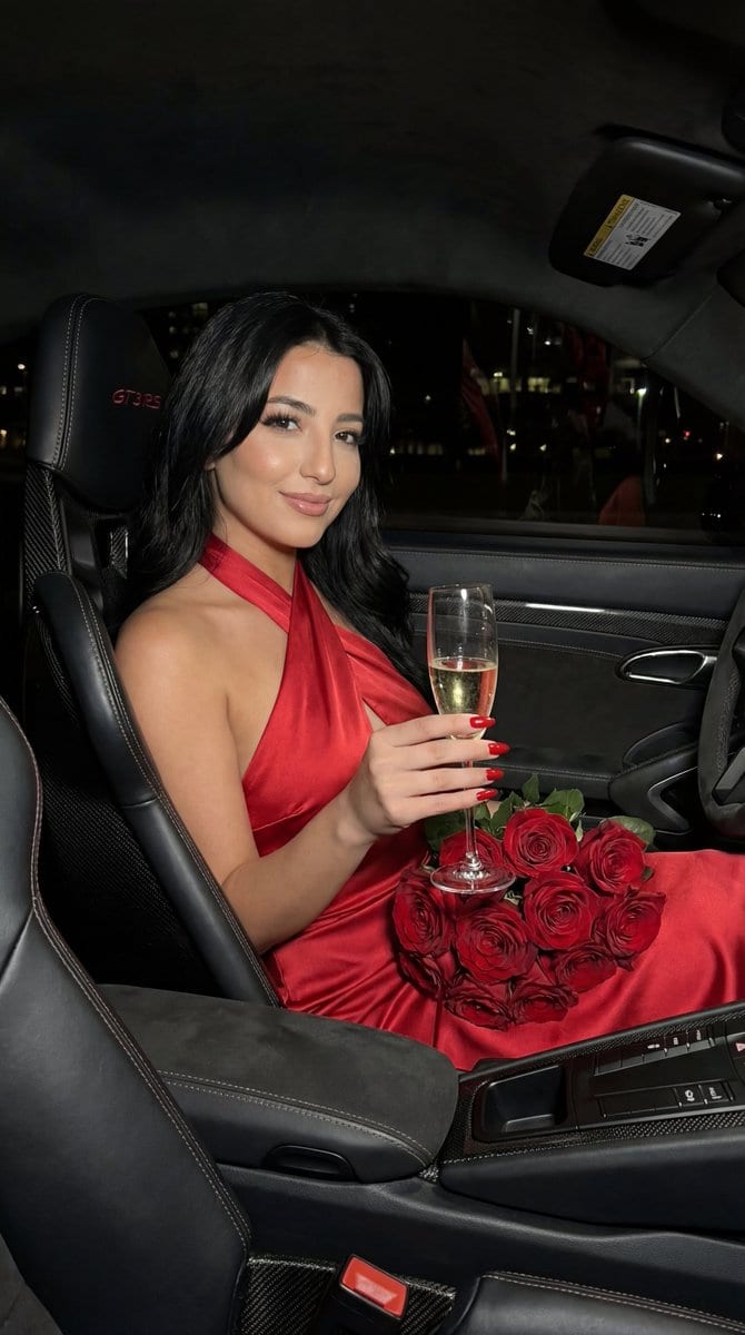 Flash Editorial Portrait in Porsche 911 GT3 RS