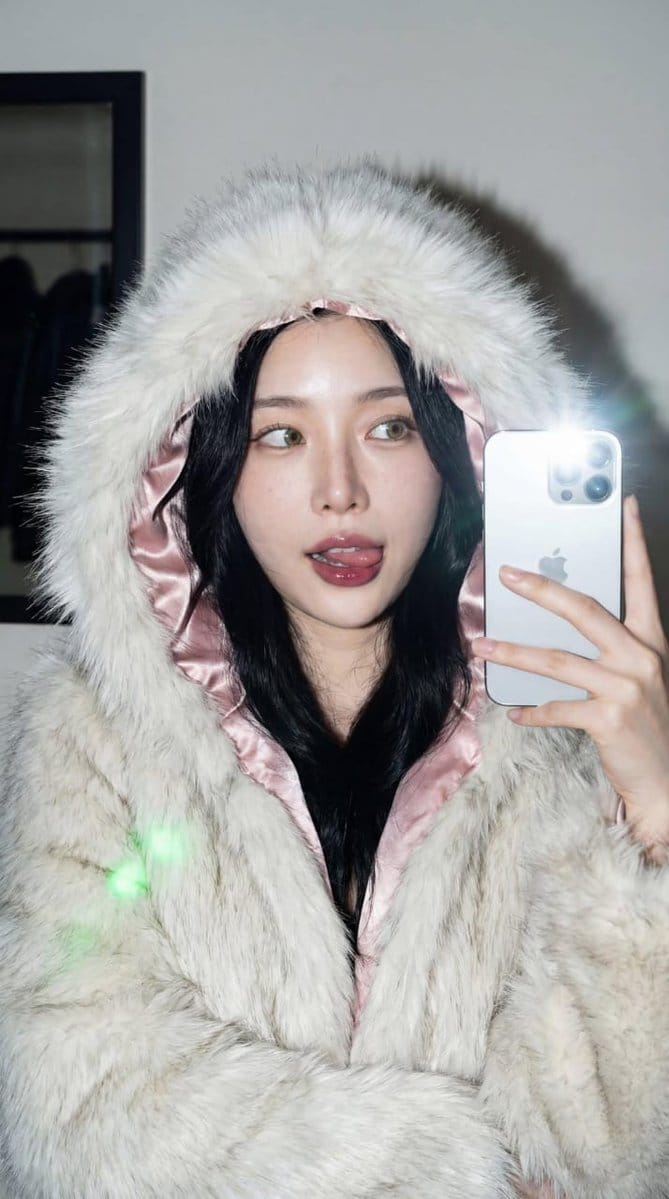 High-Contrast Portrait with Direct Flash and Faux Fur