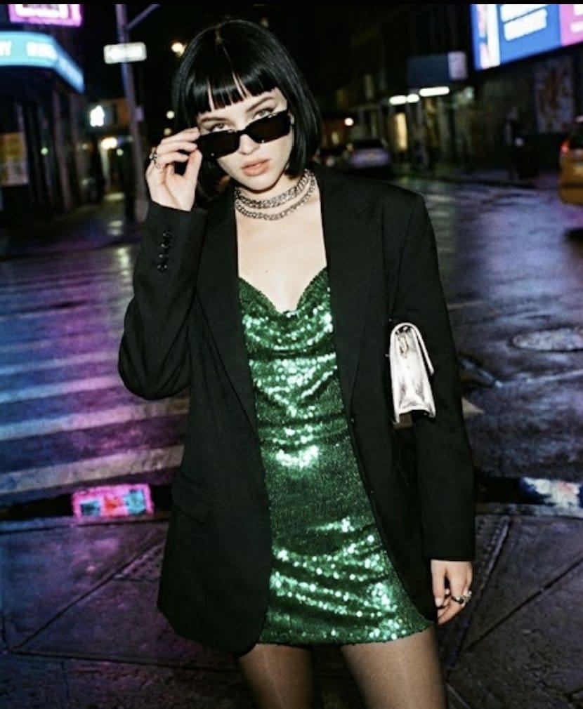 High-Flash Y2K Nightlife Photography Prompt