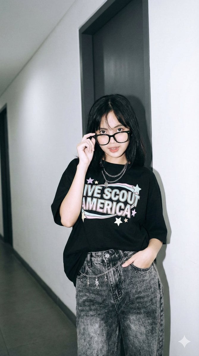 Y2K Streetwear Portrait Generation with Direct Flash